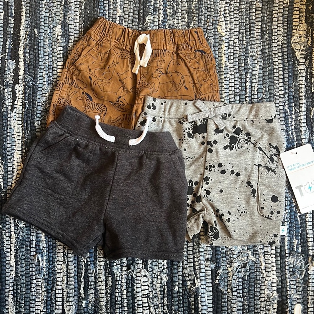 Bundle of shorts
